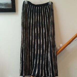 Black and Cream Pleated Maxi Skirt